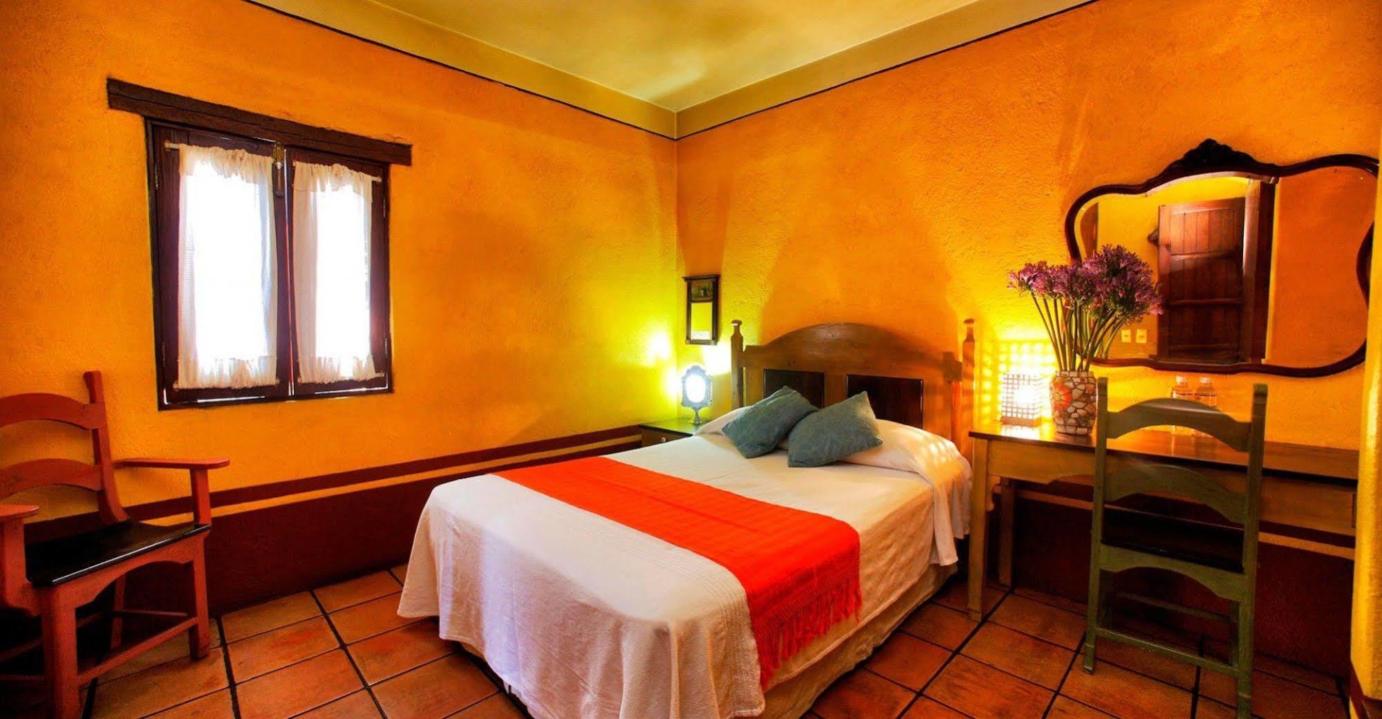 Hotel Azucenas Oaxaca Екстер'єр фото